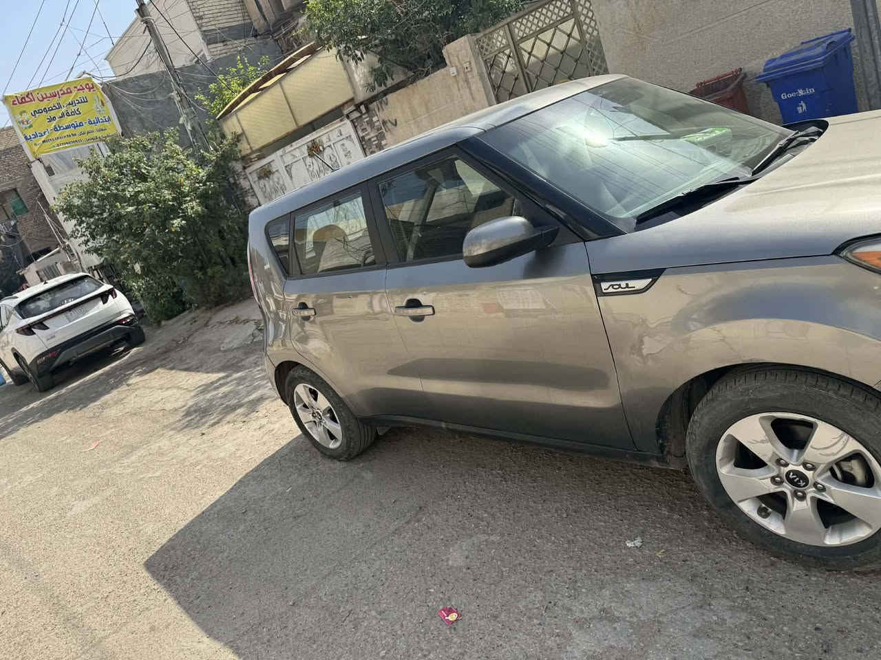 السلام عليكم 
كيا صول 2019 
1600 جي دي اي 
ماشيه 66 الف 
رقم كركوك بأسمي شرط احولك هنا بغداد 
السياره جاهزه 100%
مواصفات معروفه والكير at المرغوب السياره عليها ادامه كامله 
وحيل نضيفه رايدهة ب118 وبيهة مجال بسيط 
الي تفيده يتواصل خاص او يتصل 
***********
