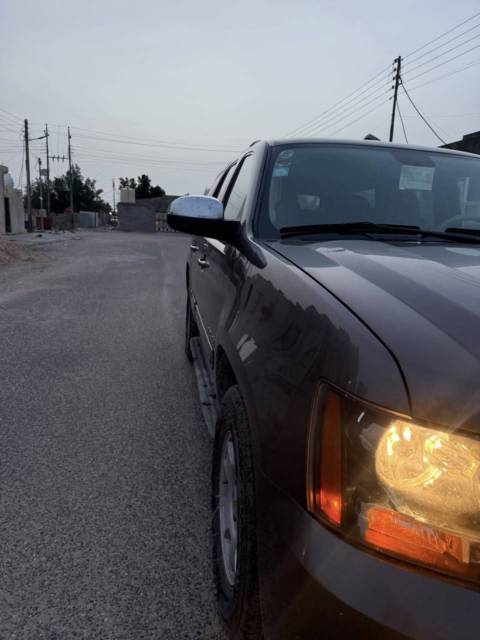 السلام عليكم  تاهو ( 2013 LT خليجي ) رقم بصرة لون نفطي ( چكليتي ) باسمي السنوية 2030 التفاصيل السيارة مكفولة صبغ وحادث وتكحيل فقط بقبق الجنطة موضوح بالصور ماشي ( 228 الف كيلو ) السعر المطلوب ( 240 ورقة ) وهذا رقم صاحب السيارة ***********
