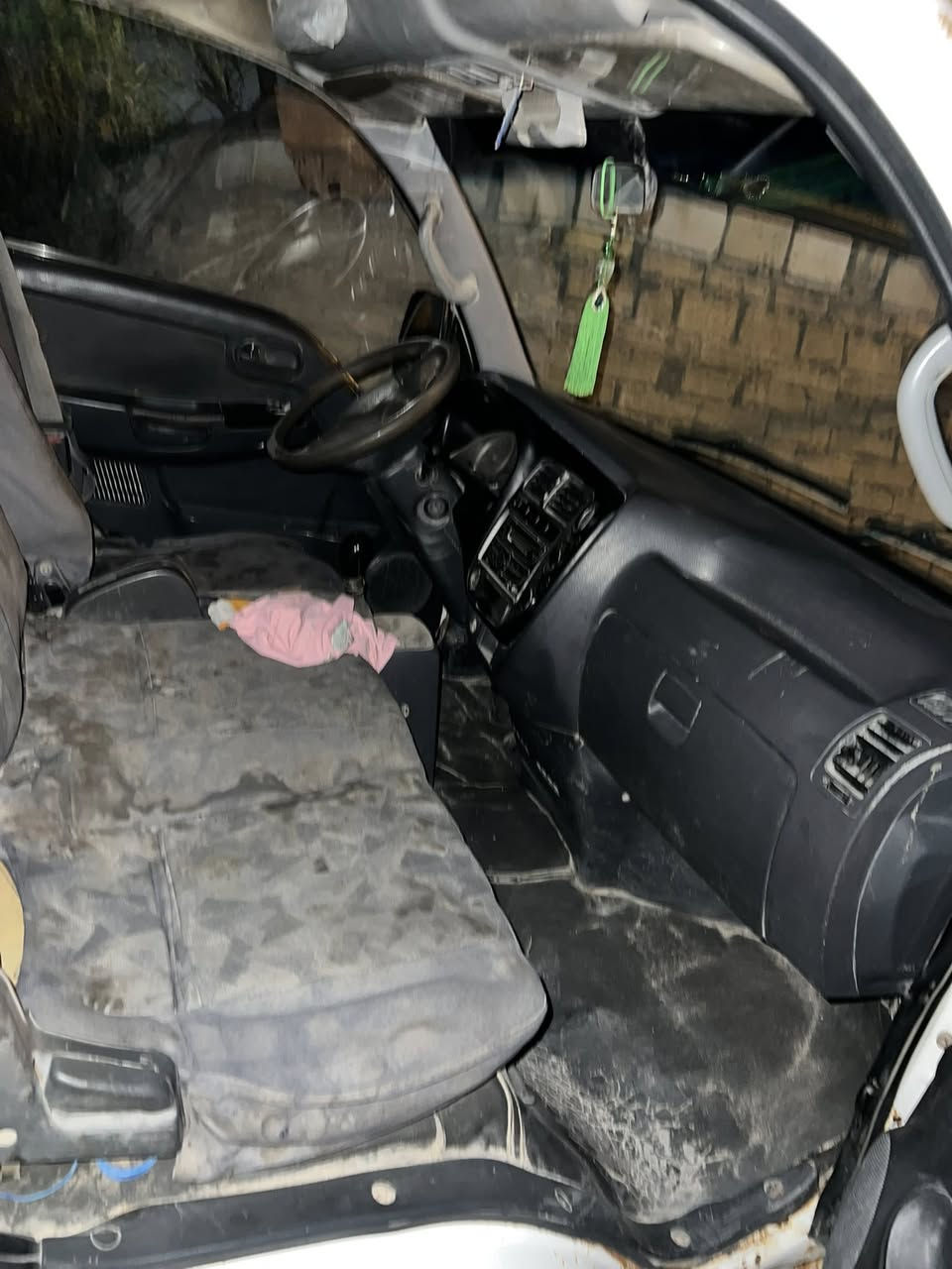 كيا حمل بنكو موديل 12 مبدل قماره وبيها اشعار گمركي ومبدل رقم انلكيزي محرك 2700 محرك وكير مكفولات تواصل واتساب فقط *********** السعر 85 وبيها مجال للشراي مكانها نجف حي ميسان
