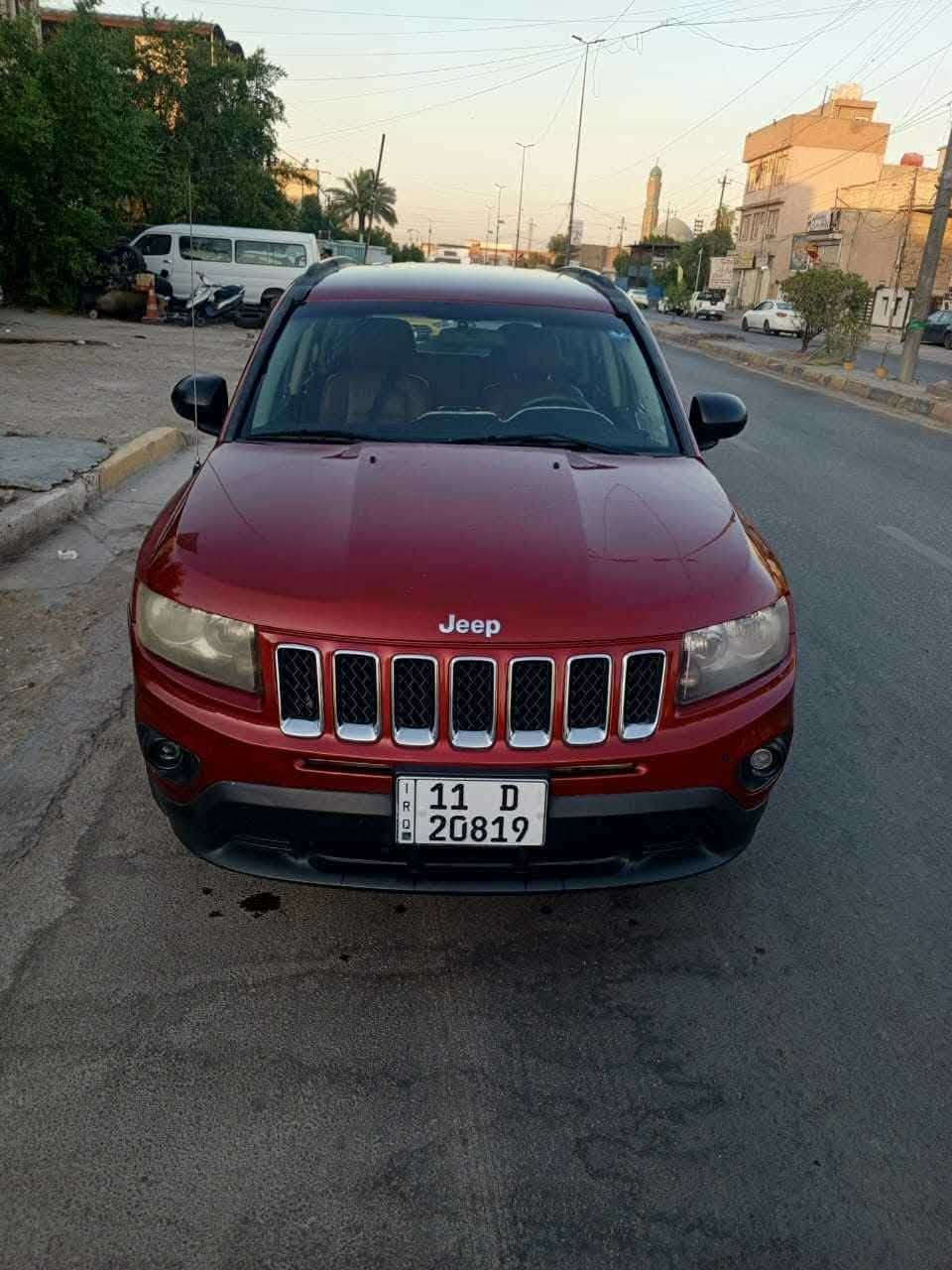 جيب كمباس موديل 2014 
امريكي كلين 
حادث مابيها فقط طخة بالجاملغ الايمن
بالنسبة للمحرك وكير مكفول كفاله عامه 
تخم تاير 
تبريد شغال ثلج 
محرك 2400
صدر كله جديد 
خير من الله السياره مابيها اي نقص
مكفوله السيارة كلها
مراوس حسب القناعة بغداد, العراق


**إذا كنت صاحب هذا الإعلان وتريد حذفه لأي سبب، رجاءا أرسل رسالة إلى الدعم الفني**