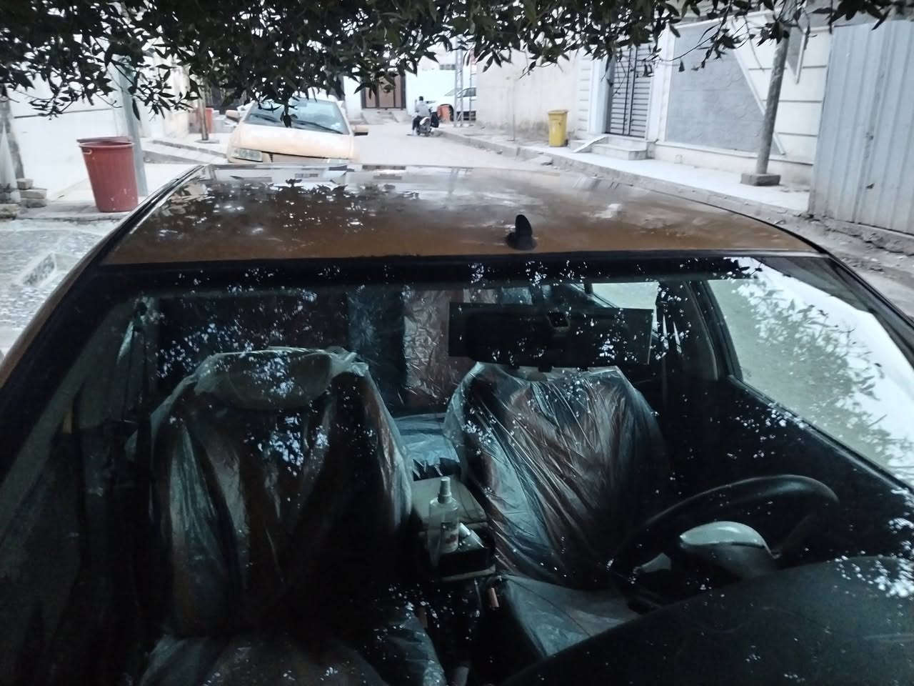 بيجو بارس ١٥ صفره مكينه وكير كفاله حداده كفاله تبريد تدفئة كهربائيات كلهه شغاله مناقصهه شي شاشه كامره ومنضومه زنون سنويه ٢٨ مكفوله من الضربه والتبديل بيهه هلالات معمره السعر ٤٣ او مراوس بسمند خصوصي *********** بي وتساب
