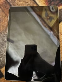 ايباد ٩ • ٦٤ • قفل