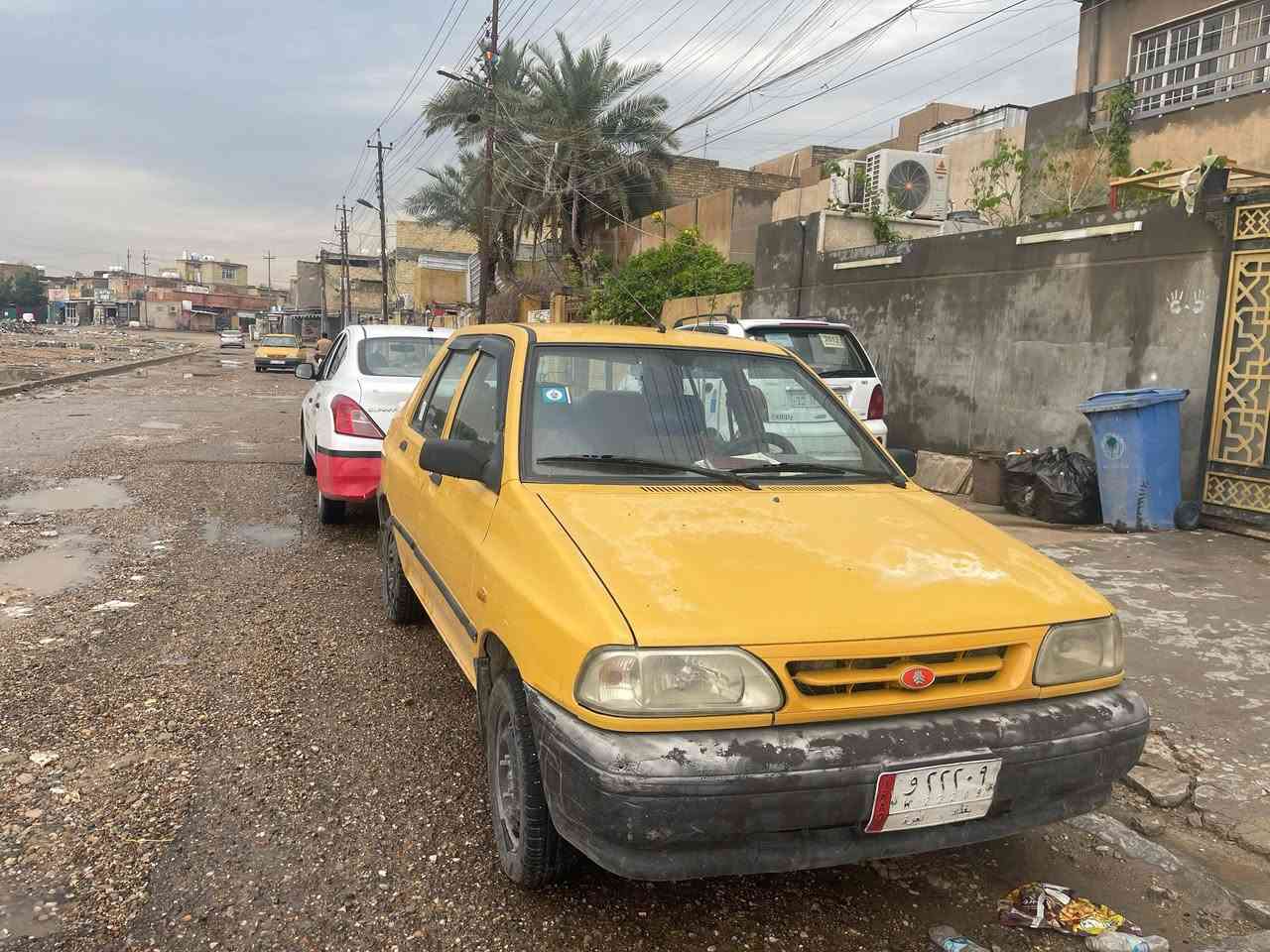 السلام عليكم
سايبا للبيع موديل ١٥ رقم بغداد انكليزي الجديد 
هزة جديدة 
مصفرة هيئة وغرامات 
تايرات جديدة اصلية فيت بم جديد 
سيارة خير من الله مكانها بغداد باسمي السيارة
السعر ٣٢ بيها مجال

 موبايل
 ***********
