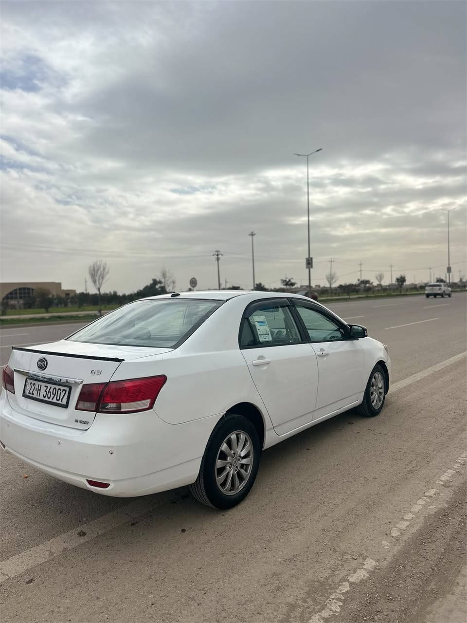 سلام عليكم 
بي وايدي للبيع G3 موديل 2014 

كير اوتوماتيك كير ومحرك شرط ✅
 
تبريد وتدفئه شغال ❄️
 
سياره فول مواصفات سلايت بصمة كشنات جلد سيارة نضيفة من كل النواحي

 بدون صبغ فقط مكانين تعديل بيها بدون دواخل 

رقم اربيل سنوية جديده سياره باسمي 

سعر 76$ وبي مجال 

للاستفسار اكثر خابر *********** 📞 📍مكاني كركوك
