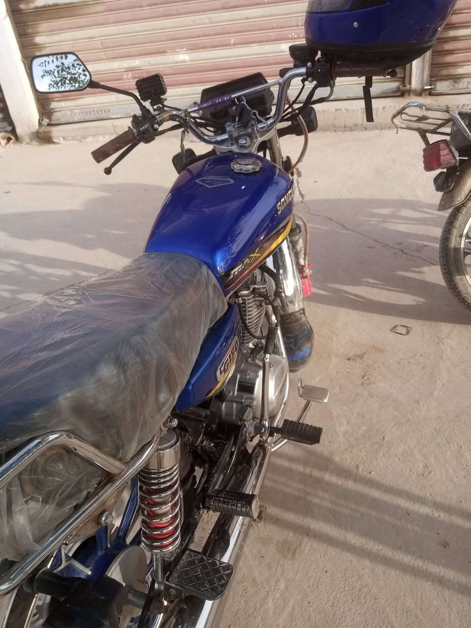 سلام عليكم سيفان 25 البيع دراجه نضيفه علئ ايدي من الوكيل اوراق بصمه بس تربطه الغيه مكاني بابل القاسم الدراجه احله من الصوره السعر 800 
***********
