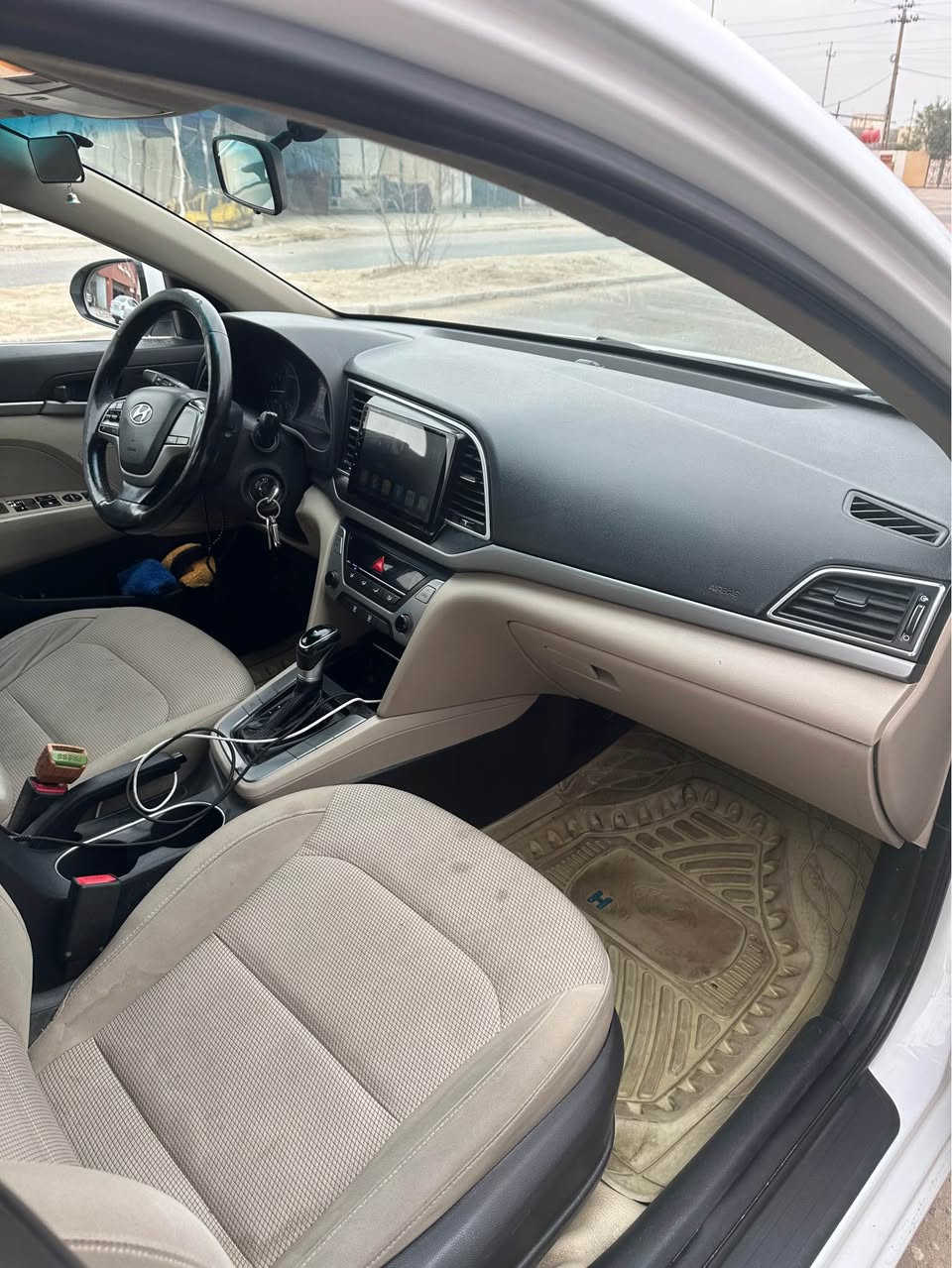 للبيع النتره
مديل 2017
خليجي 
محرك 2000 دوش
رقم اربيل 
سياره جاهزه كير محرك تخم تاير
السعر 125 وبيها مجال بسيط
للاسفسار
***********
مكلف بالنشر البصرة, العراق
