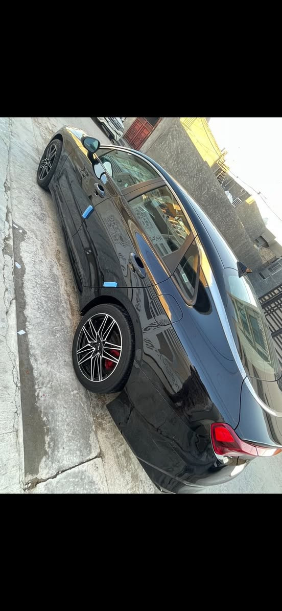 السلام عليكم
للبيع kia k5 
موديل 2023
محرك 1600 تيربو 
رقم اربيل سنويه باسمي 
لون اسود 
شاشه 
كشنات كهرباء
لايتات زنون LED
فول تحكمات ستيرن
رادار جانبي
رادار امامي 
تحديد مسار 
اوتو هولد 
4وضعيات قياده 
هندبريك دكمه 
تبريد منفصل 
ماشيه 50 الف سياره جديده جدا 
حادث سطحي بدون دواخل بدون ايرباك بجم كبس الشركه حادثه الدوسه مال باب الراكب 
مكان السياره بغداد حي الجهاد 
***********
