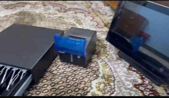 كاشير مع برنامج وطابعة وجرار فلوس 
كامل شغال 100‎%‎. برنامج اسمه سبيد شوب
***********
بغداد المشتل بغداد
