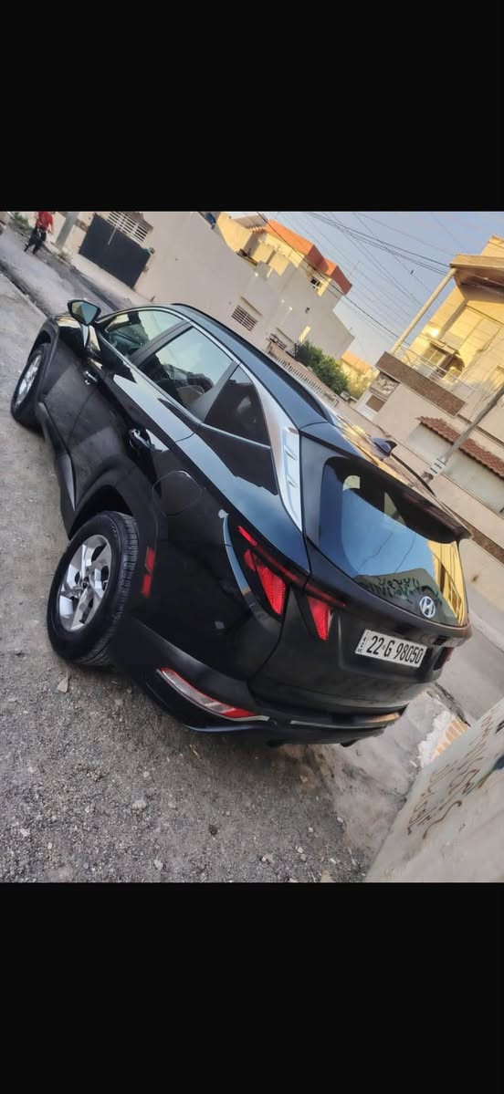 السلام عليكم
توسان 2022 للبيع
وارد امريكي 
السعر: 164
صبغ صندوك فقط بدون دواخل بدون ايرباك
محرك 2500 
تحويل مباشر هزه وسنويه كامله 
مواصفات :  
شاحن لاسلكي 
بصمه 
دخول ذكي
كار بلي 
شاشة كامرة خلفية 
تبريد قطعتين 
وضعيات قياده 
هاند بريك دگمه
اوتو هولد 
خاصية إطفاء المحرك بالازدحام
خاصية النزول من المنحدرات
مثبت سرعه تفاعلي ومحافظة على المسار 
شاشة عداد ايباد
تشغيل عن بعد 
ماشية 66  الف ميل
السياره احله من الصور وجاهزه من كل شي 
مكان السياره بغداد حي الجامعه 
السعر : 164 بيها مجال بسيط 
                للتواصل
***********او ***********

