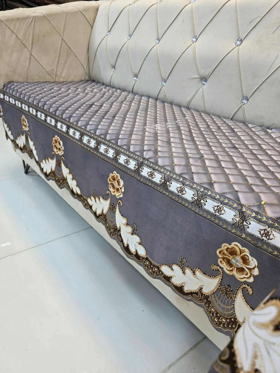 ‏هلا بنات وصيت بضاعة رح تجيني عن قريب نصها محجوزة
حجز عل خاص 

سعر متر ألفين نص 

سعر صعد من المصدر 

‏بنات هاي آخر وجبة اللي راح تتوفر بها

‏لأن هذا الموديل راح يخلص نهائيا من معمل 

‏فاليلي تحب تحجز تفضل الخاص


**إذا كنت صاحب هذا الإعلان وتريد حذفه لأي سبب، رجاءا أرسل رسالة إلى الدعم الفني**