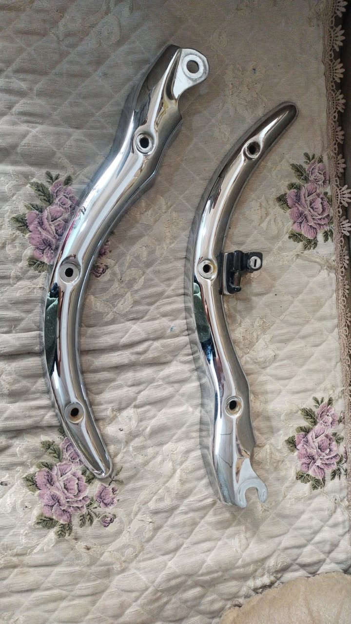 سلام عليكم غراض شادو للبيع ( درع امامي درع غلفي درع جاملغات سبايدر تجوة وجامه اماميه  
غير متواجد على الفيس ***********
