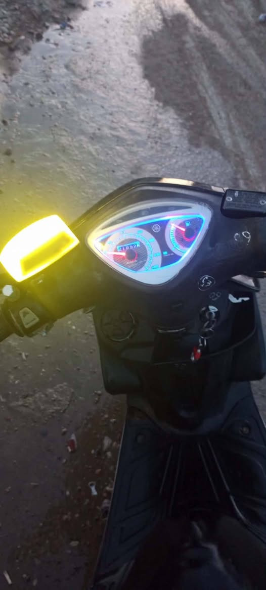 ماكس للبيع دراجه نضيفه فولل نشاط خير من الله شوفت عينك السعر 400وبي مجال  للطيبين رقم الهاتف ***********اتصل وتدلل
