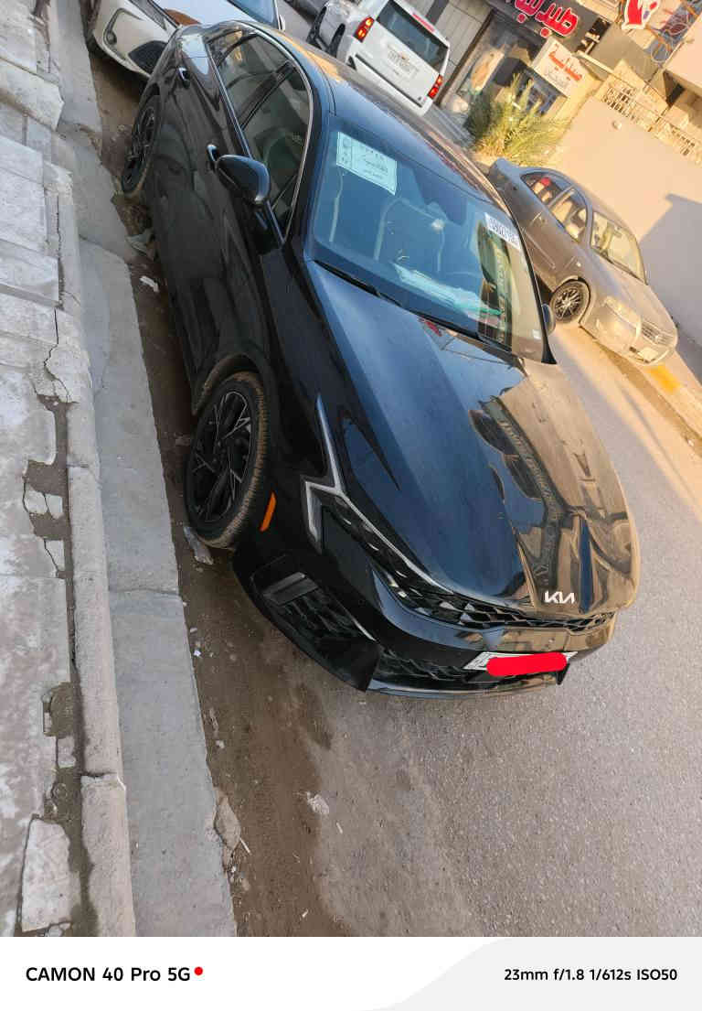 K5 وارد امريكي
 موديل ٢٠٢٥ ماشيه ١٣ الف جيتي لاين صار اسبوع من شديتلها رقم وسنويه شهداء سنتين يله تتحول رقم قادسيه فول من عده الفتحه 
 بصمه
 تشغيل عن بعد كشنات حراري +جلد .سايد بريك بصمه مثبت سرعه فول تحكم استيرن . اربع انضمه قياده شاشه داتا شو  كامره دواره حساس امامي وخلفي توقف ذاتي جنطه شفط تفتح عند الاقتراب 
بلاجكتور كشن كهرباء  فول للاخير وبعد هواي موصفات حادثها مرفق وي صور ارباك ماطاك بدون صبغ بدون تبديل عدا الدعاميه الخلفيه  سياره مكفوله  من طول للطول مكينه ٢٥٠٠ السعر ١٨٠ للاتصال *********** الديوانيه الحمزه الشرقي رقم الشاصي وي المنشور ديوانية, القادسية

