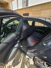 كورولا 2024 SE وارد امريكي ماشية 6000 السعر18000 07722223397