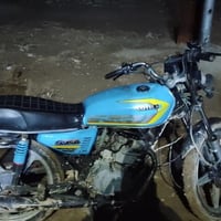 دراجة نارية • للبيع