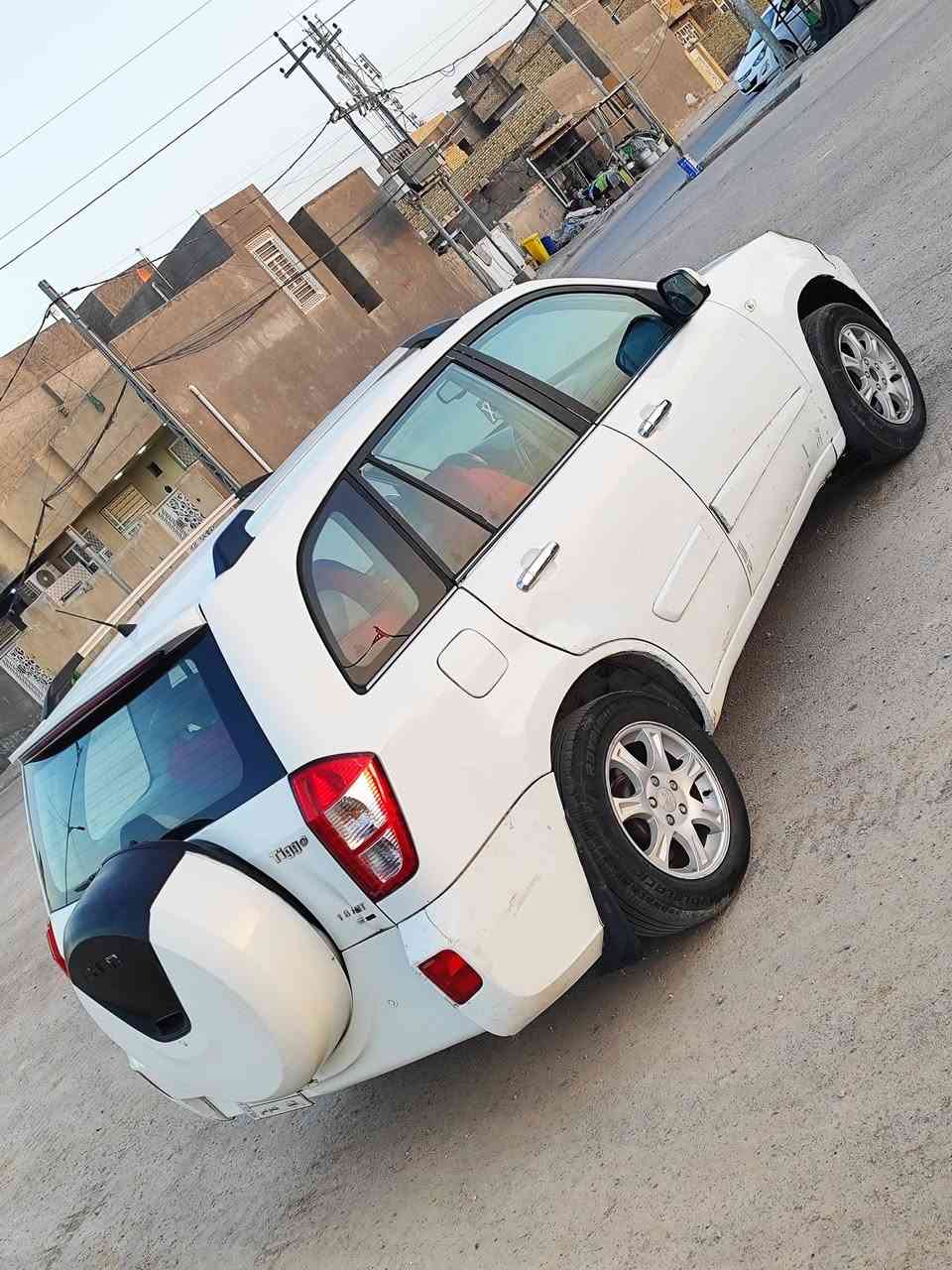 السلام عليكم 
تيكو 2013 مشروع وطني 
كفاله عامه لا صبغ ولا تبديل فقط تكحيلات لا اكثر ولا اقل فول مواصفات فتحه تدفه تبريد بل كشنات حداديه امامي خلفي جديده تخم تاير جديد باتري جديد كهربائات كله شغال تبريد تدفى خير من الله السياره السعر 53 وبيها مجال قليل وبلخير على الي يأخذها سياره حيل نضيفه وممتعوبه ماشيه 65 الف فقط واحلى من الصوره  مكاني واسط مركز مدينه *********** .
