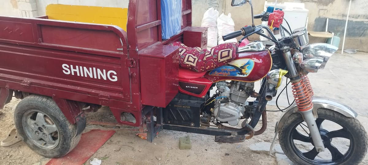 السلام عليكم ستوته رقم ألماني راعيها بالصلاحيه شوكت ماتريد داور مديل 2013 مصبوغه عام قادسيه رقم بيها فطر ركبه وملحوم محرك ام تي ار  السعر 1650وبيها مجال ناحية الرضويه ***********
