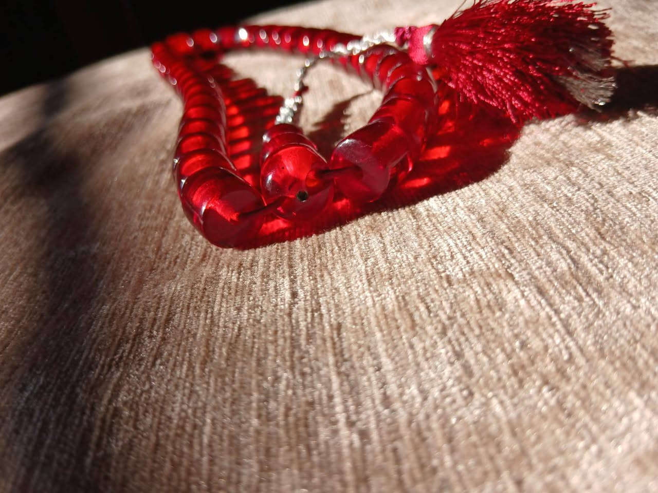 من بعد اذن مدير الصفحه المحترم ​فاتوران ألماني شفاف (ألماني أصلي)
جمال لا يحتاج لتفاصيل.. خامة قديمة وأنتيك بخراطة باكستانية.
​الوزن التقريبي: 77 غرام.
​ملاحظة: القطعة المعروضة هي الوحيدة المتوفرة لدينا (لا يوجد غيرها) وهذا يثبت قدمها وأصالتها كقطعة أنتيك.
​السعر: 150 ألف
​العنوان: بغداد
​التوصيل: لجميع المحافظات (5 آلاف)
​للتواصل: ***********
