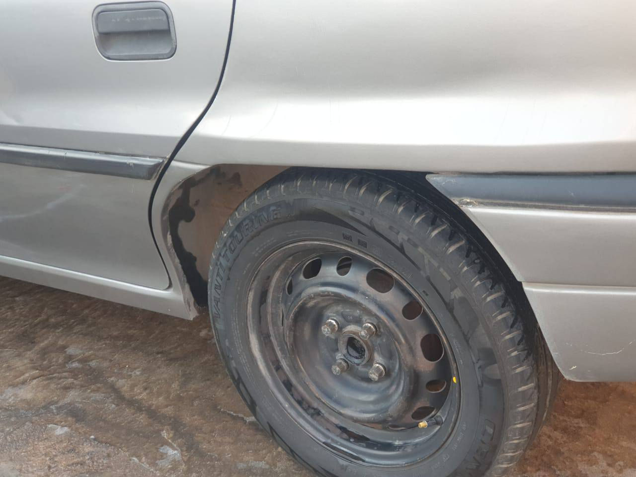 السلام عليكم
استرة للبيع موديل 92 السيارة مبدل سستم محرك بي صرف وكير شرط السعر 42 وبيها مجال مكان موصل الرقم *********** خاص موجود
