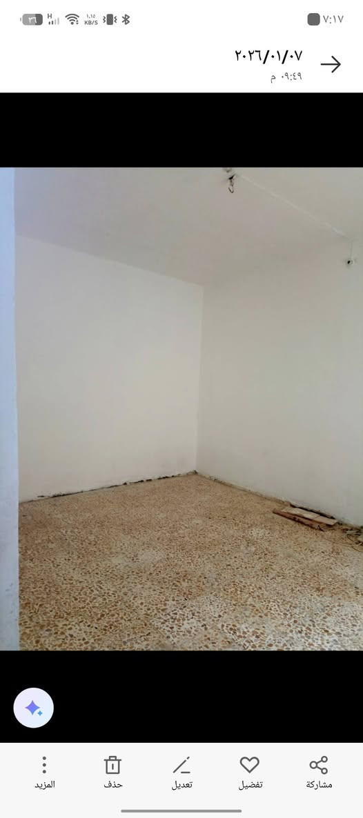 سلام عليكم بيت لبيع عنون ميسان مغربه قرب مدرسة الغزالي يتكون ثلاث غرف صاله ديونه مطبخ منور صحيات مساحه 130 
طابو صرف سعر 100 وبي مجال لاتصال *********** طابق ونصف
