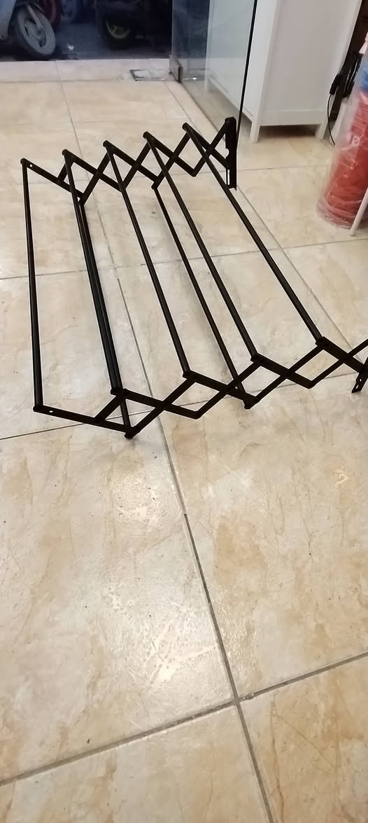 منشر ملابس تعليق
قابل للطي سبع حمالات
طول ٨٠سم
السعر ٢٠. ألف

للطلب والاستفسار على الوات ساب
***********

يوجد توصيل لجميع المحافظات
