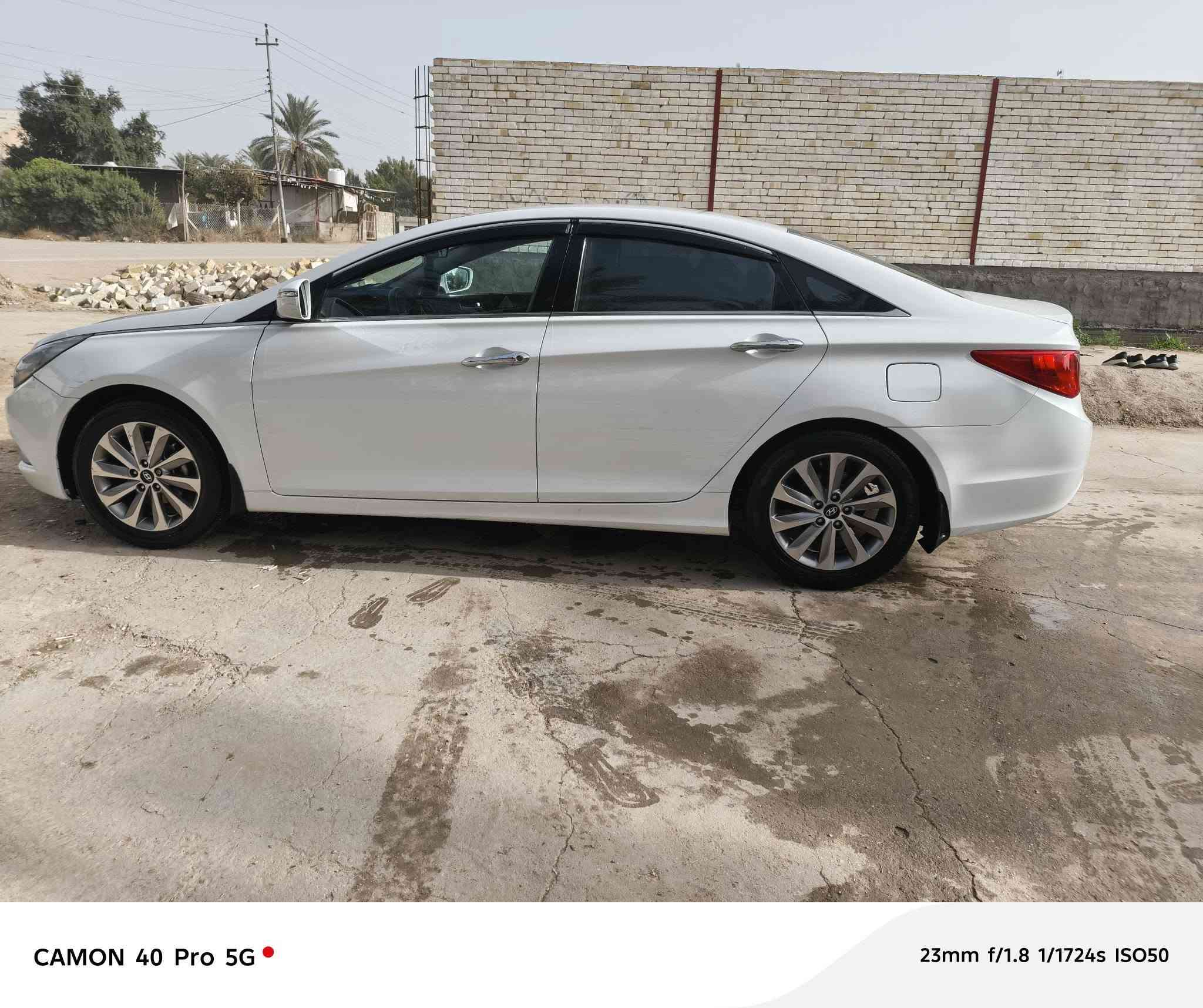 السلام عليكم
سوناتا موديل 2014خليجي بيها صبغ باب العبري 
وبارد بالباب الخلفيه شويه 
مري شفط 
حساس خلفي 
شفتات ستيرن 
5ويل كب 
تخم تاير 
تبريد قطعتين
ثلاجه بالجكمجه 
مكينه كير حداديه جاهزه من كلشي 
تدفئه تبريد 
رقم شمالي سنويه نافذه ب24
مكانها بابل / الحمزه الغربي /معرض بركات الحسين 
السعر 122$ وبيها مجال بسيط 
للاستفسار / ***********/***********
