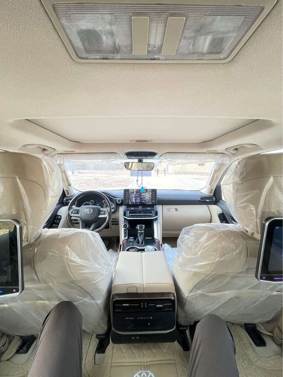 لاندكروز جكسارة GXR 

موديل2023 للبيع 

ضمان شركة ساز  SAS

لون ابيض 

ماشية ٣٠ الف فقط ب

السيارة جديدة كلش بعدهة بريحة الشركة كفالة عامة 

كفاله عامه من الشخط 

رقم سليمانية تحويل مباشر ومضمون 

مكان السياره النجف 

سيارة جديده بمعنه الكلمه  

السعر 700 وبيهة مجال بسيط 

رجاءا فقط الجاد بالشراء يخابرني وبخدمتكم
*********** النجف, العراق
