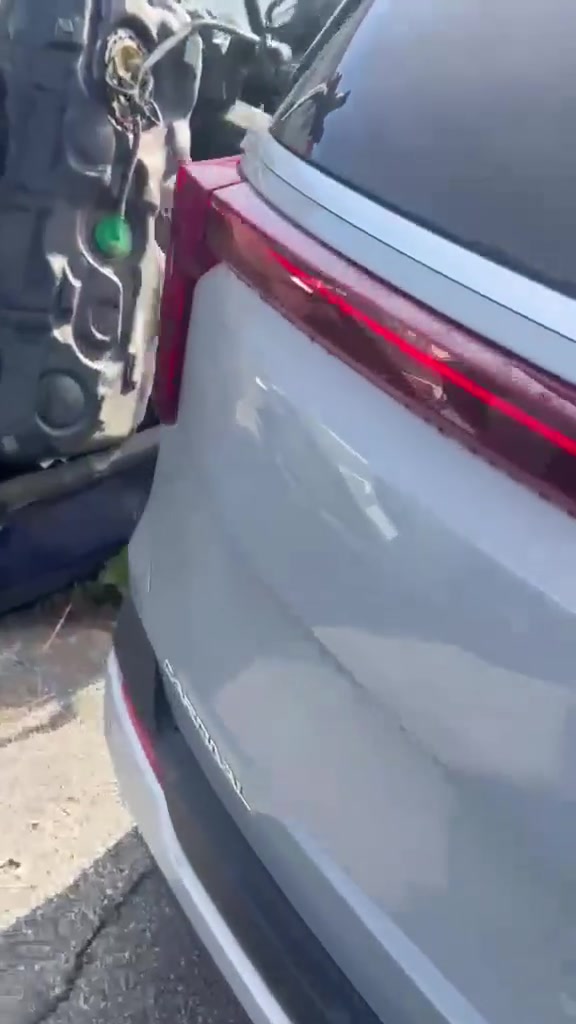 🚘 مجمع قطع غيار كيا كرنفال المتكامل✨
قطع الغيار الأصلية 
🚘لماذا تختارنا؟
🚘⭐ أعلى جودة: قطع غيار أصلية 100% وضمان ممتد.
 🚘💰 أفضل سعر:أسعار تنافسية وعروض حصرية.
 🚘 🌍 توصيل سريع:🚘 نصل إليك أينما كنت بكل أمان.
📞 للتواصل المباشر ومعرفة الأسعار (اتصال / واتساب)
☎️ ***********
☎️ ***********
☎️ ***********
📬 *اترك استفسارك ونوع طلبك، وسيقوم ممثل خدمة العملاء بالرد عليك فوراً!
