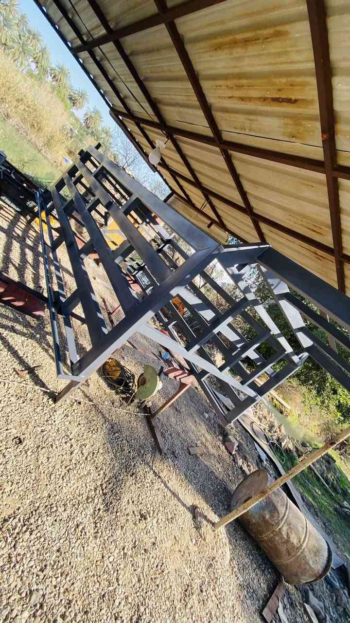 محجر نثيه العنوان ميسان العماره السعر ٣٥٠  وات ساب ***********
