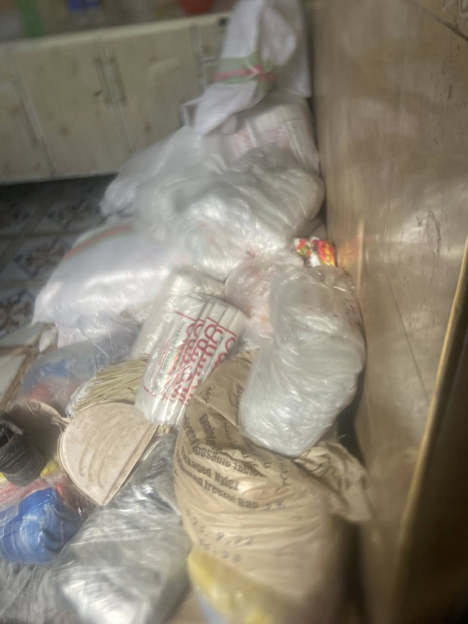 علاكةافران ابيضّ قياس٤٥/٥٢  السعر ١٢ الف علاكه ابيضّ قياس ٤١/٤٥ السعر ١٢ الف
علاكة ابيضّ قياس ٥٢/٦٢ السعر١٢ الف
اكياس نفايات كارتون العدد ٢٠ السعر ١٠  الألف
التوصيل بمنطقة الإصلاح مجانا
***********
اللهم يرزقكم
