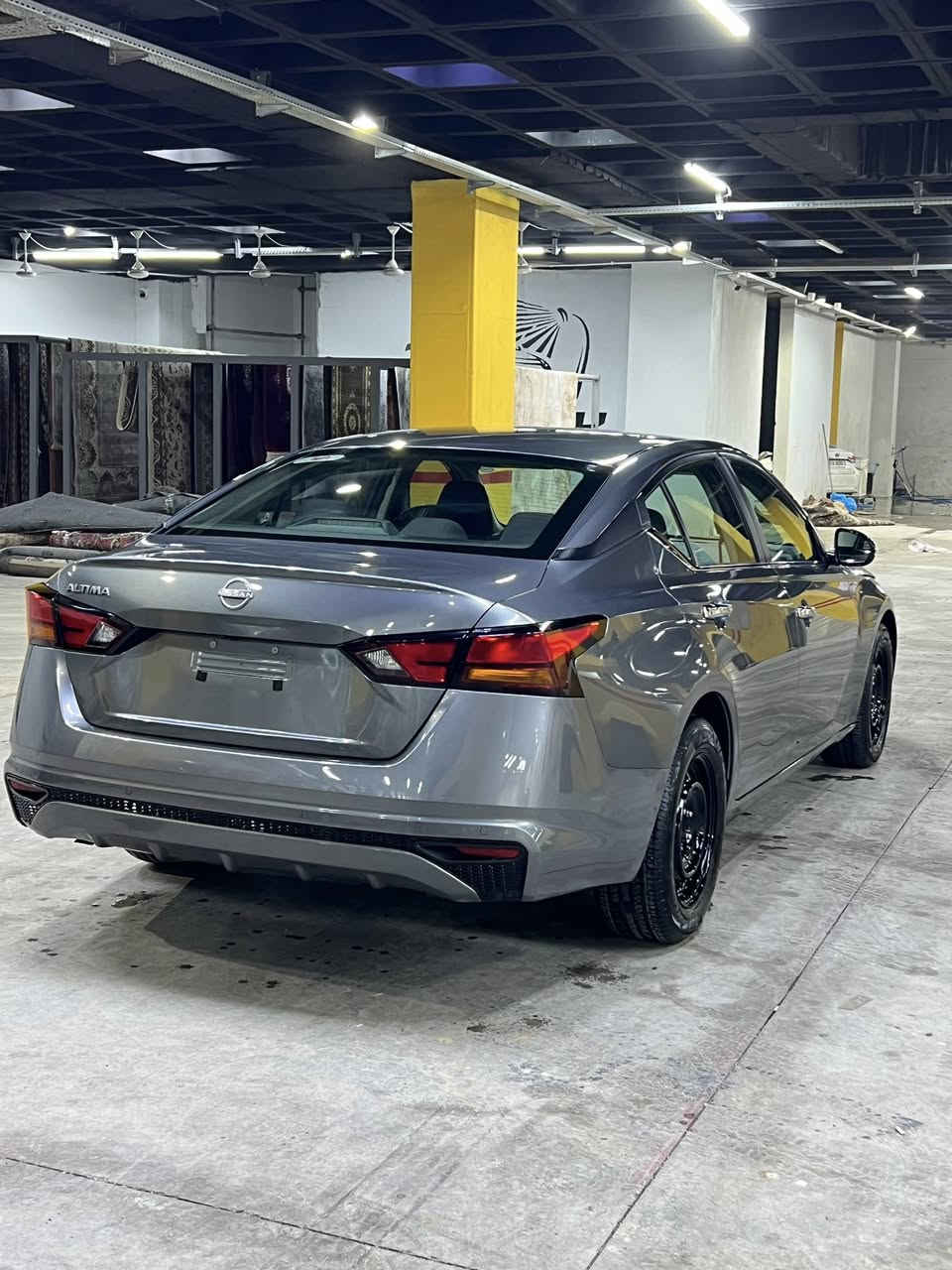 التيماا 2023 s
قطعتين صبغ و قطعتين امبدلات بلاد موجود سونر 
فقط التكمة بين الابواب بي دواخل ورقم شاصي موجود بصور
ماشية 50.000MIL
فقط ايرباك بردة صفحة السايق طاك وستتم 
امامي وخلفي كبس
دهن گير و محرك امبدلهة جديد 
السيارة حلوة ومابيهة اي مصروف 
رقم كاتي  (فحص مؤقت)باقي المدة لراس الشهر 
اتريدة مرقم هم حاضر 
السعر 127 وبي مجال 
مكان  السيارة كلار 
ر.ت ***********
