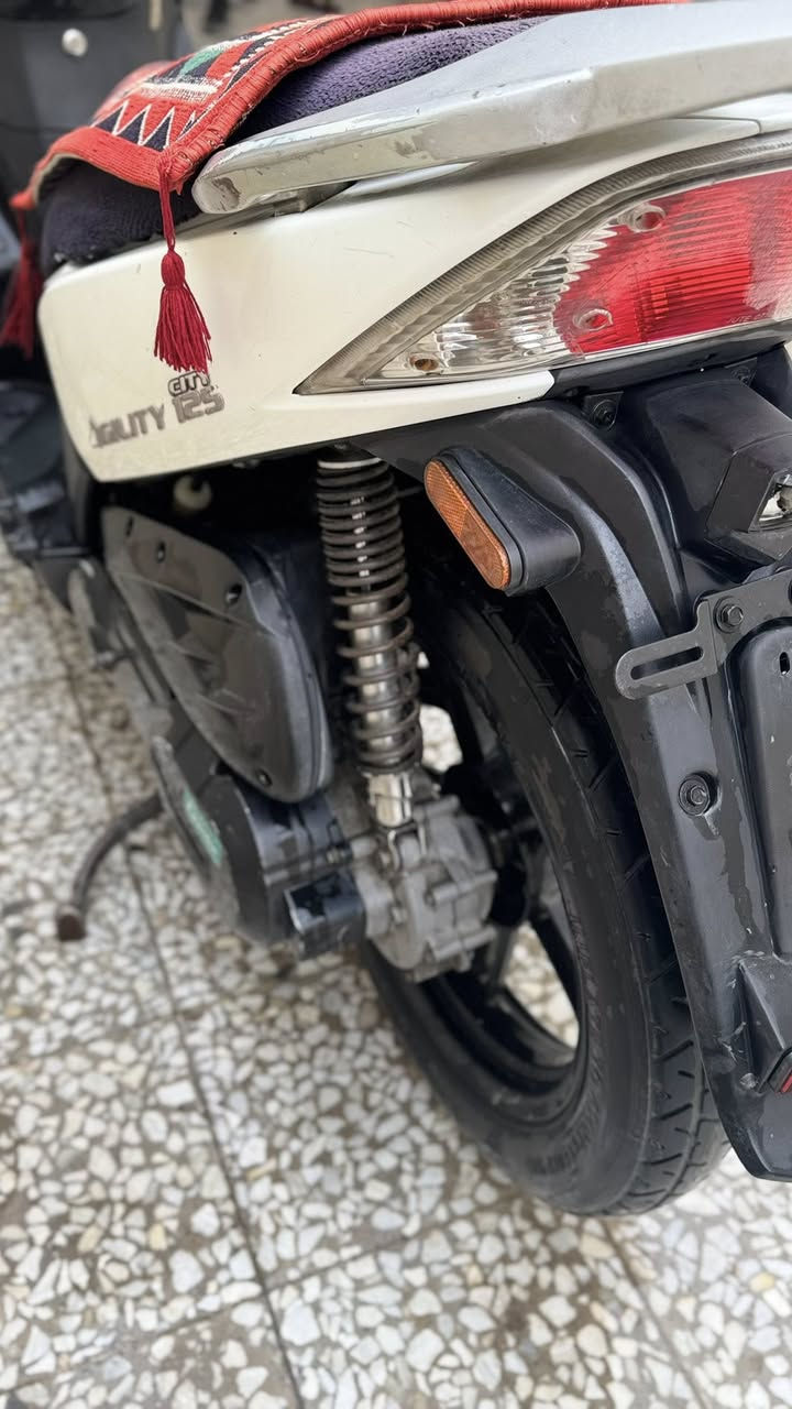 كامكو جبلي للبيع كامله الدراجه تجي وتفحص وبالخادمة
سعرها 325 وبيها مجال حك الجيه 

نجف حي الامير 

***********
