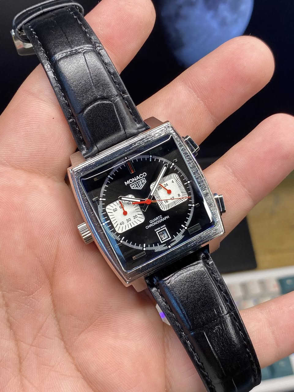 تاك هير 🇨🇭قطعه مرتبه ماستر درجى اول
مختومه بالكامل سناتر كله شغال ستوب وج مكينه كوارتز 
مع العلبه المختومه و سير اصلي جديده غير مستخدمه قطر 40 ملم

السعر 75 مع التوصيل لكل العراق


**إذا كنت صاحب هذا الإعلان وتريد حذفه لأي سبب، رجاءا أرسل رسالة إلى الدعم الفني**