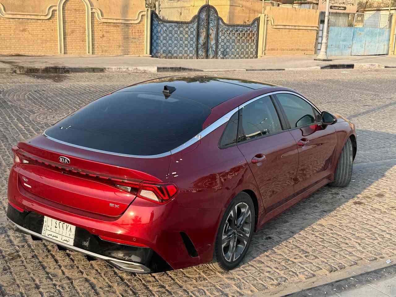 السلام عليكم 
K5 2021
وارد امريكي ضررهة بجم رقم بصرة معوقين EX
ماشية ٧٥
فول الفول 
محرك ١٦٠٠ تيربو
بانوراما 
تدفئة وتبريد كشنات
سيت ميموري
4 وضعيات قيادة 
تحديد مسار 
نقاط عمياء
رادارات
وايرلس جارج
هواي بعد مواصفات 
سيارة حلوة وجاهزة من حدادة مكينة گير تخم تاير
السعر ١٣٨ 
تواصل *********** Singapore
