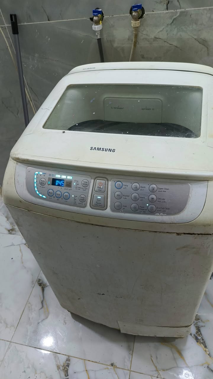 غسالة للبيع شغالة اتصال على رقم الهاتف واتساب او مراسلة على خاص ***********
