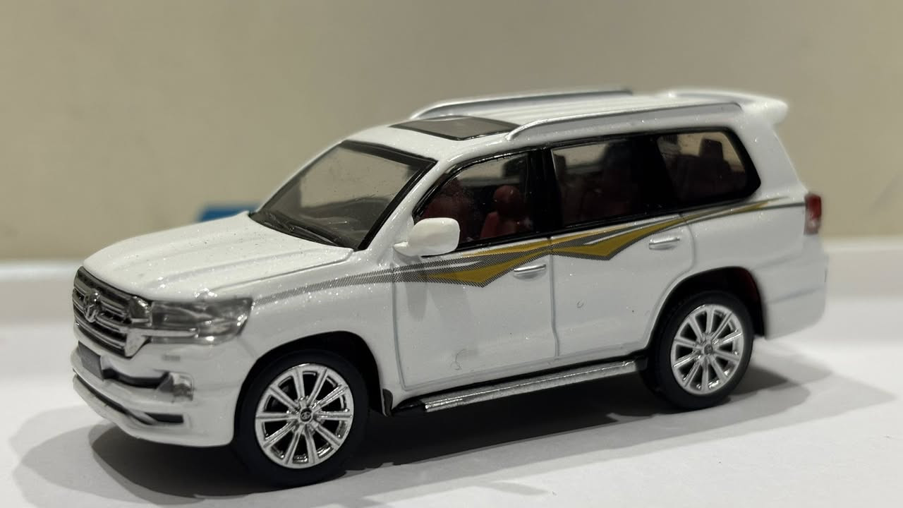 2016 Toyota Land Cruiser LC200 

حديد بالكامل 
الحجم 1:64
صناعة شركة JKM

السعر 24 الف ونصف فقط 🔥 

يتوفر توصيل لجميع محافظات العراق 🤩💙

 📍العنوان / شارع فلسطين - خلف المستشفى العالمي 
مكتبة الأمين للحجز و الاستفسار على الرقم او مراسلة الصفحة ***********
#مصغرات #سيارات_مصغرة #بغداد
