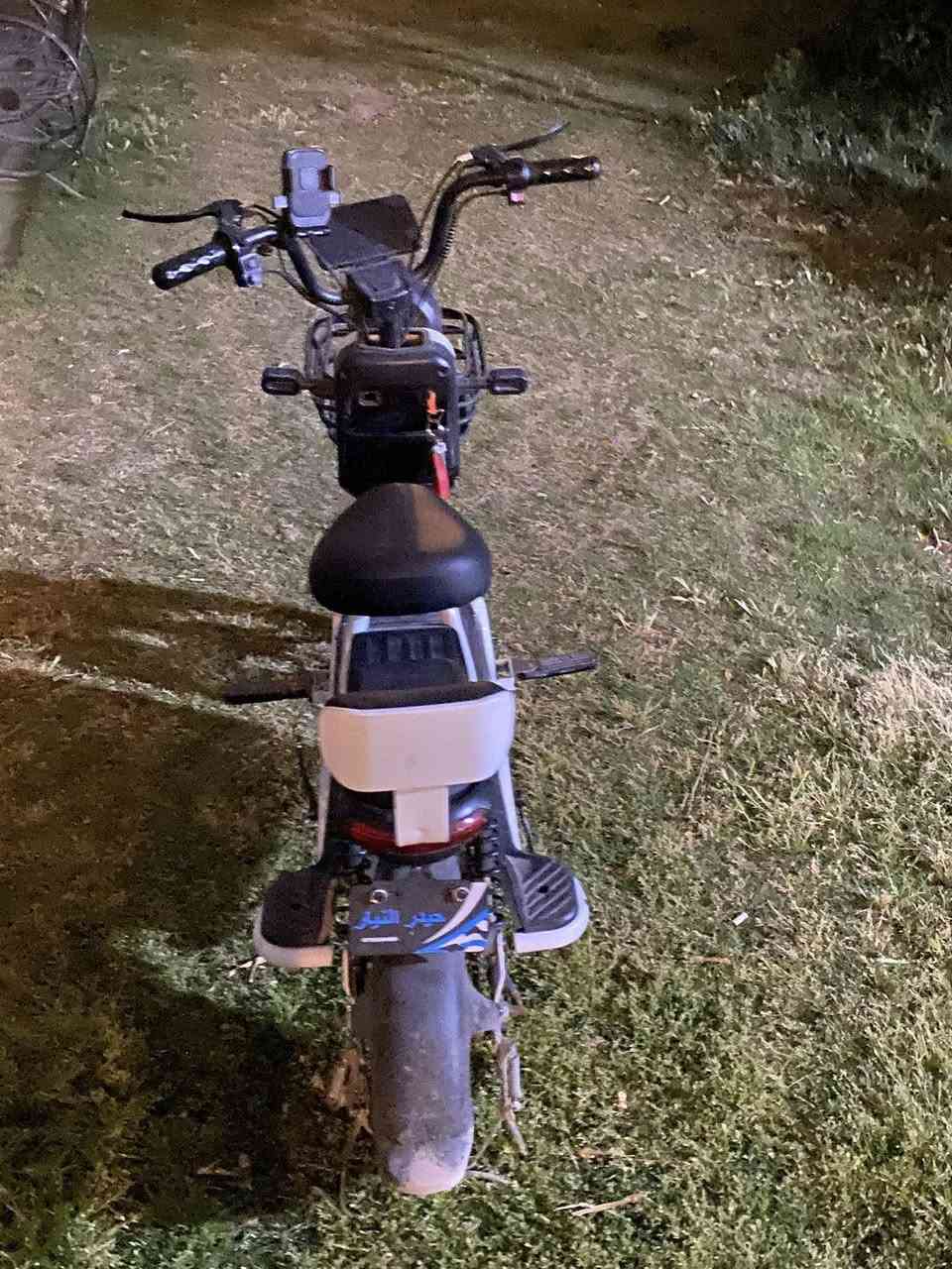 السلام عليكم لل مراوس ابو البيع اذا سعر عجبني دراجه شحن حجم 14دراجه اي نقص مابيه بطاريت جدد شرط الفحص صار شهرين من اشتريته استعمال جداً قليل سبب البيع صغيره عليه  دراجه  مراوس بـ R9.11.7.او غير نوع بس تكون اكبر ونضيفه لل استفسار***********
