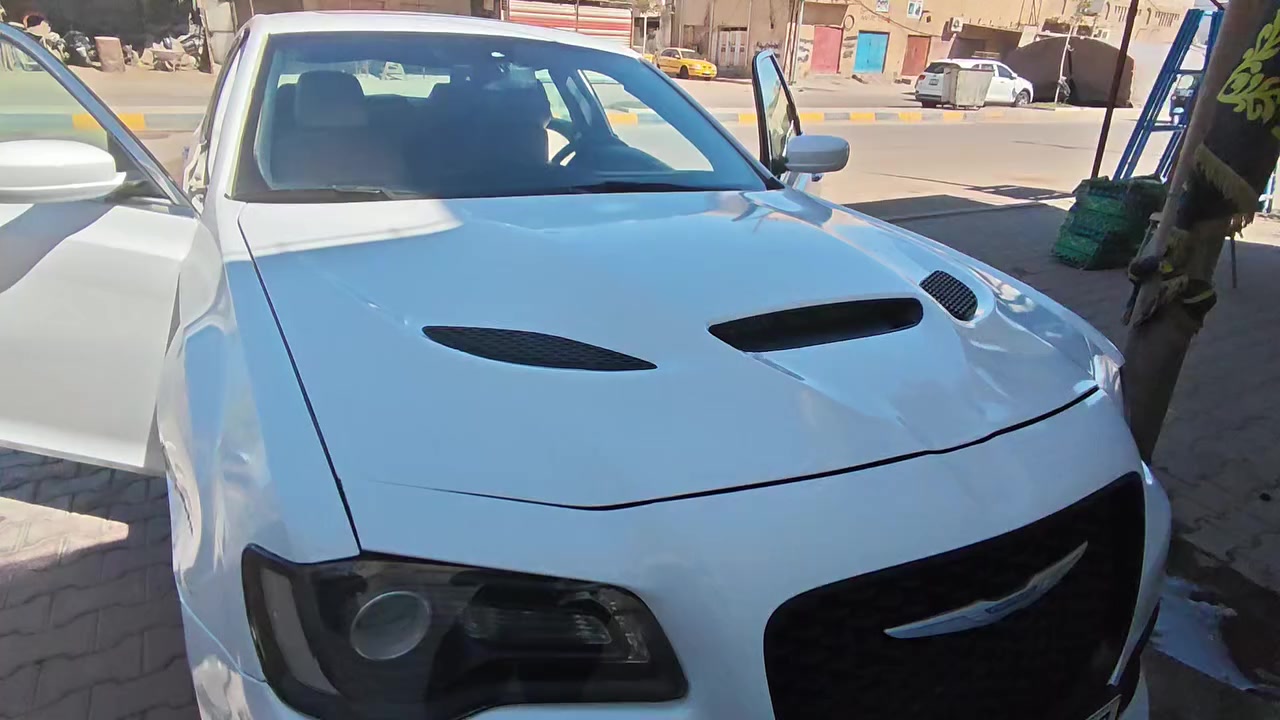 سلام عليكم أوباما كلايسلر للبيع سعر130حادث كلبه رقم شمالي حديث سيارة شوفت عينكم  مكاني العماره رقم وتساب فقط***********
