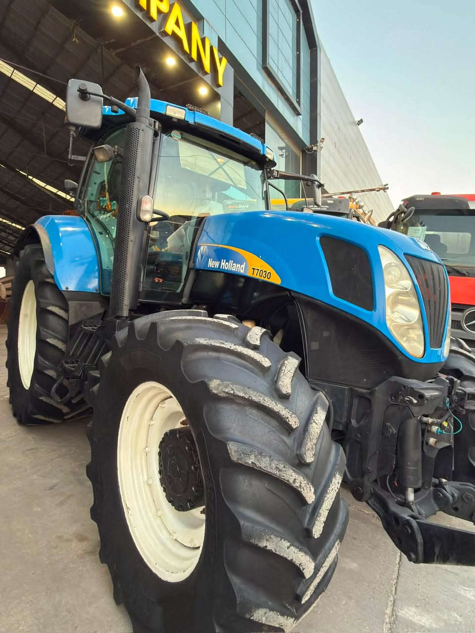 New holland 7030 #london #usareels #newholland_tractor #machinery #machine


**إذا كنت صاحب هذا الإعلان وتريد حذفه لأي سبب، رجاءا أرسل رسالة إلى الدعم الفني**