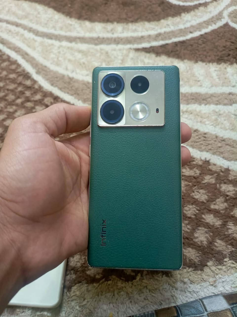 السلام عليكم جهاز انفنكس نوت S40الذكره256الرم8+8 نضيف ما مفتوح للمروس شعندك نزل حته  او ايباد قوي السعر 250وبي مجال 🌹


**إذا كنت صاحب هذا الإعلان وتريد حذفه لأي سبب، رجاءا أرسل رسالة إلى الدعم الفني**