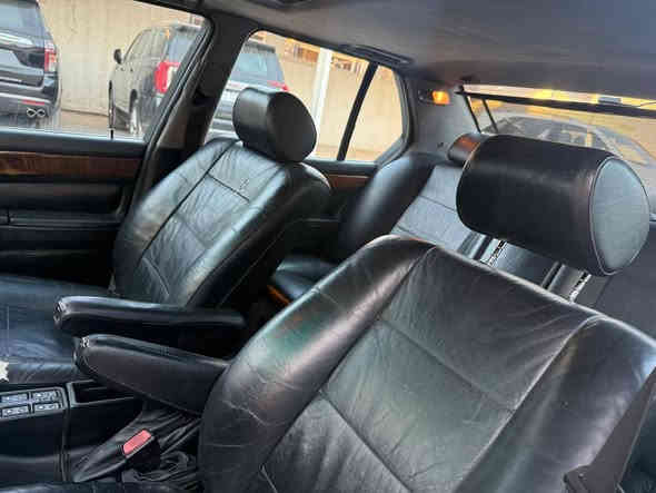 السلام عليكم بي ام دبليو 730  فول مواصفات v8 موديل 94 مكفوله كير مكينه حداديه تبريد تخم تاير كهربائيات ومكفوله من الضربه والتبديل والخياس فقط ضبغ رش اثر جراد  سياره وضع شركه مواصفات خاصه حساسات امامي خلفي مري قلاب بجم عريض كشنات كهرباء وتدفئه دبل ايرباك رقم بغداد مشروع وطني بسمي سنويه ل28  سياره جاهزه مابيه اي نقص علسونر  السعر ٨٥مكان السياره بغداد حي النصر ***********
