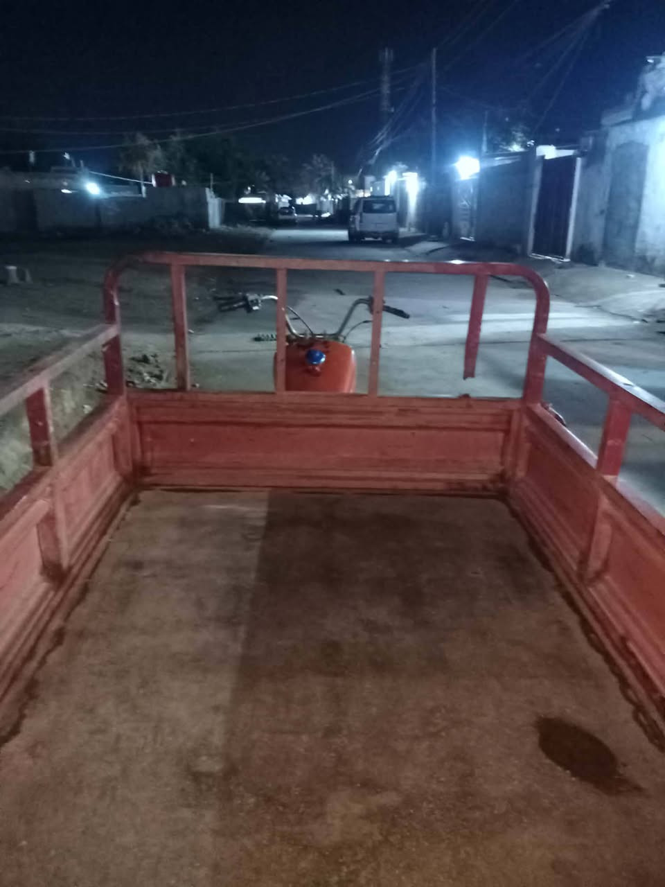 سلام عليكم ستوته سلطان للبيع الستوته بدون أوراق شغاله ماعوزها بس كهربائات ستوته خير من الله المكان بقضاء الدواية شراي يتصل على هاذا رقم ***********
