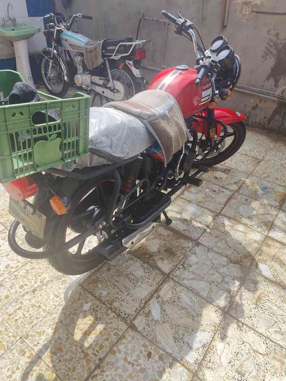 السلام عليكم دراجه ديوان نفخ أوراق اصولي موديل 2020مكينه مامفتوحه خرسه دراجه مكفوله كفاله عامه وكيله معرض الشمس اباب طويريج مدور بسمك دراجه كهربايات كله شغاله تخم تاير جديد ماذب عليه الف السعر ب1300وبيه مجال مكاني بنجف بخان نص شراي يتفضل خاص او لاتصال ع الرقم ***********
