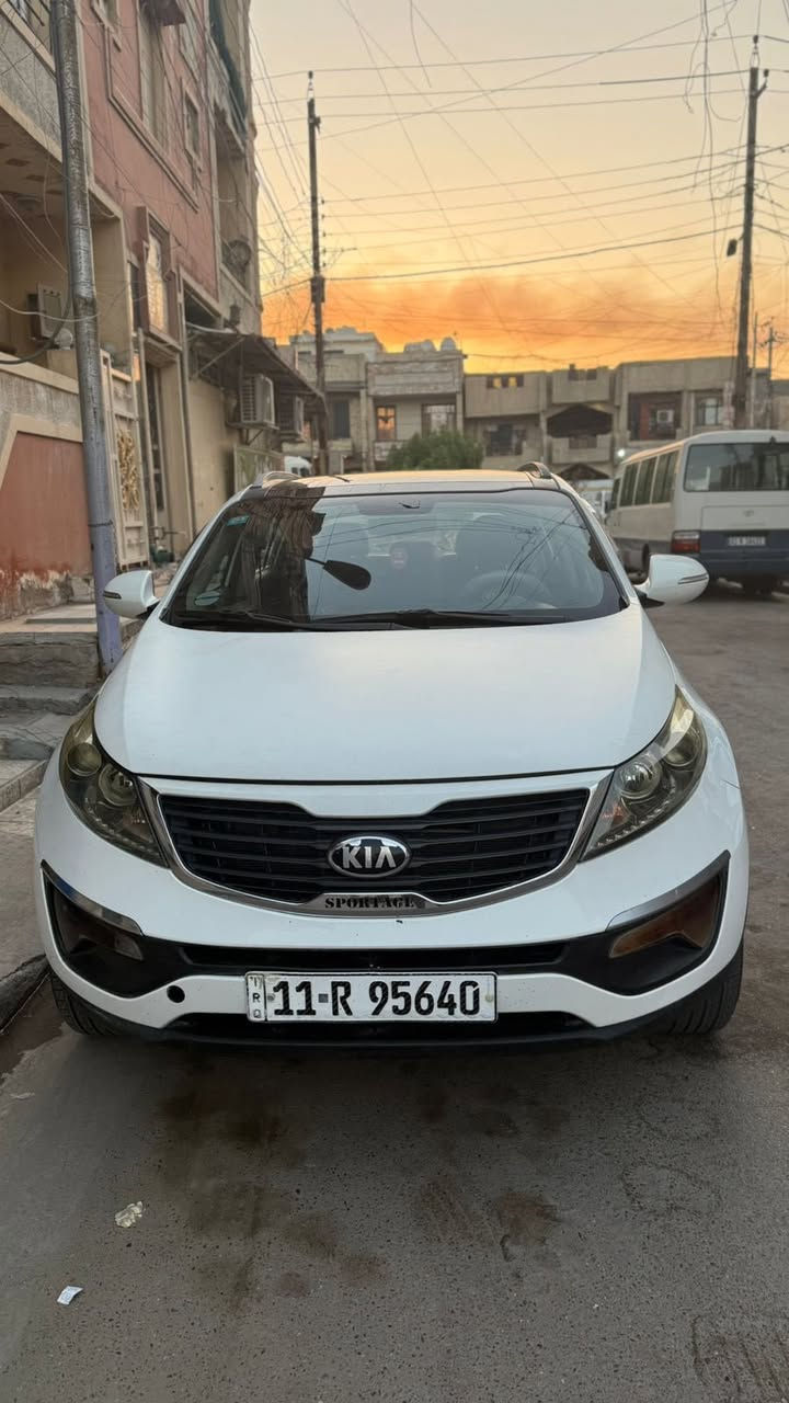 سبورتج خليجي 2014 مكفوله كفاله عامه فول مواصفات
محرك : 2400 
رقم بغداد تحويل بنفس اليوم
السعر : 160 وبيه مجال بسيط
رقم الهاتف : ***********
