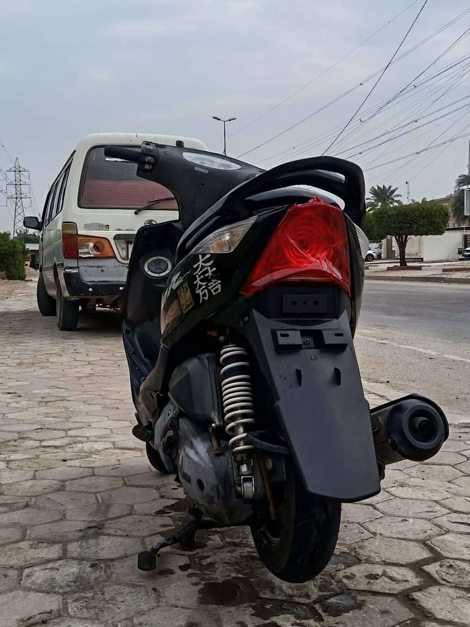 السلام عليكم خواتي درجه ماكس ثعلب للبيع الدراجه مكينه ناعمه ونضيفه المكينه مفتوحه  بس درجه خير من الله سعر الدراجه ٥٥٠ وبيه مجال  مكاني بغداد الحريه رقمي ***********
