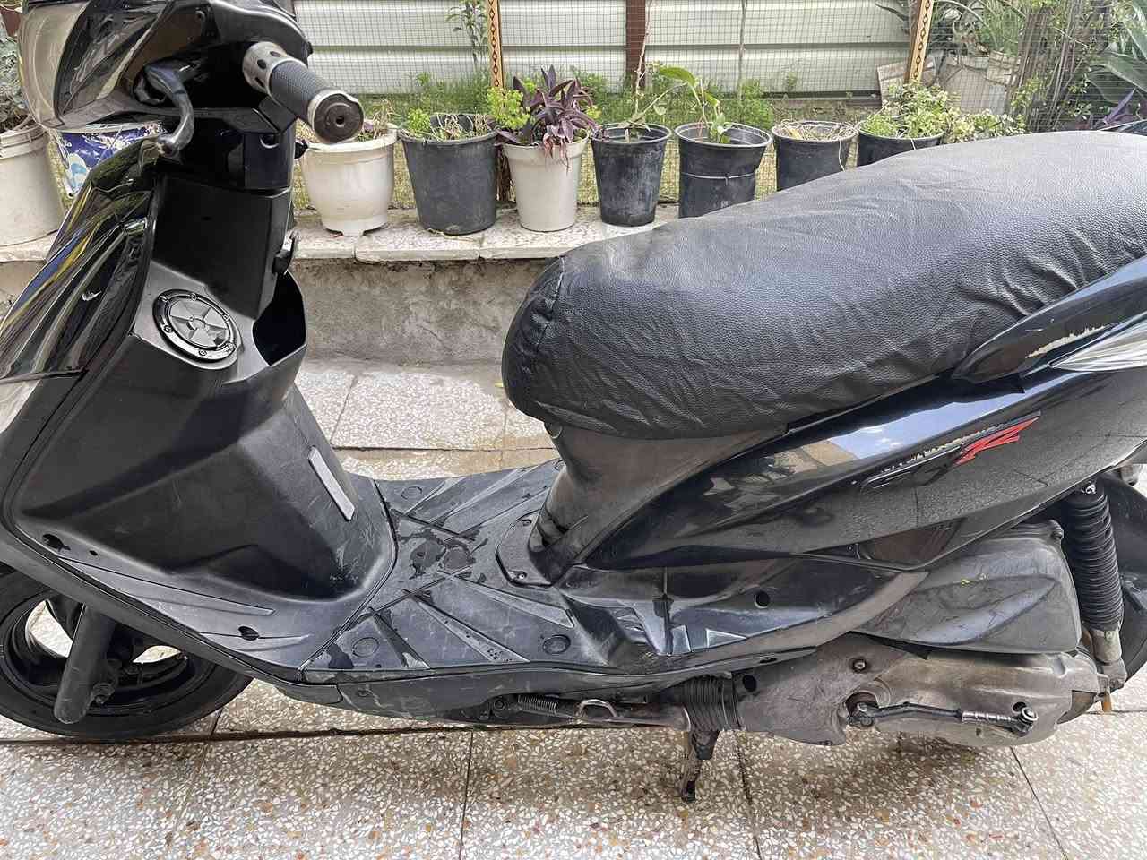 دراجة ثعلب للبيع

هندر وسلف
كهربائيات كاملة كله شغال
قفل ستيرن 
شلعة ومعدل مكينة مزودة بوشة ٥٨
صالنصة رياضي
عداد كيلو متر وعداد سرعة وطوافة البانزين كله شغال

السعر ٤٥٠ الف العنوان الشعلة ***********
