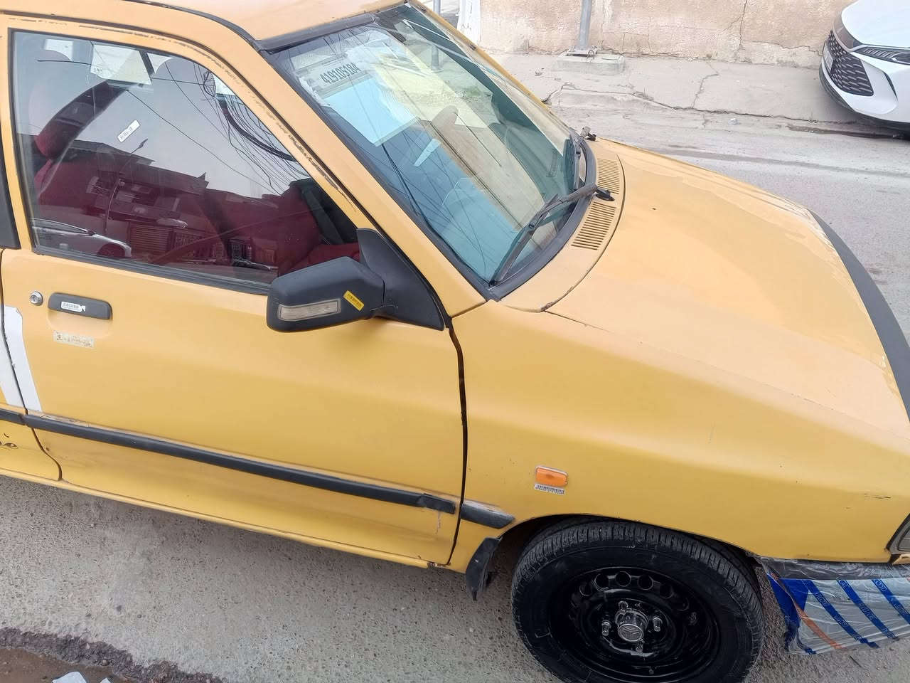 السلام عليكم سايبة موديل 12 كير ومكينة مكفولة كهربائيات شغال السعر 26 أو بيها مجال بسيط عقد مروري مكان المواصلات هيئة وغرامات عليه ***********
