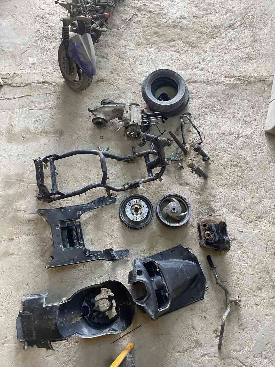 السلام عليكم عراض فراشة للبيع شلعة وحدة قيم وخذ 
الهاتف ***********
