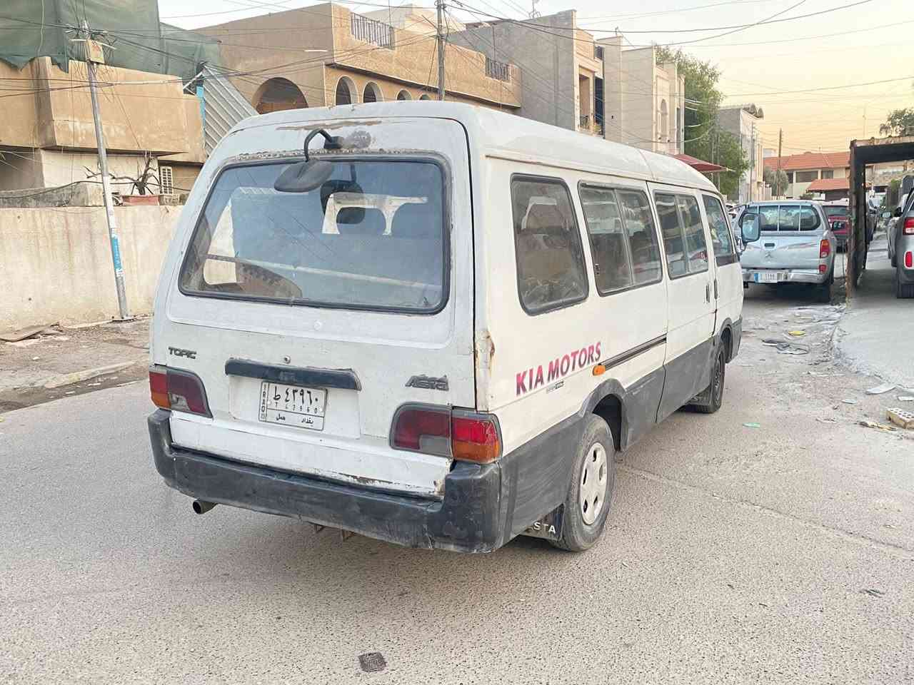 السلام عليكم كيا اسيا رقم بغداد ١٤ راكب متواجدة بالسيدية بيهة خط ٤٠ طالب
واردها الشهري:مليون ومية 
السعر:٤٠ ورقة وبيهة مجال للشراي 
للاستفسار: ***********
