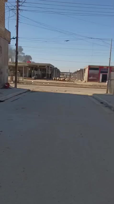 بيت 100متر العشرتلاف ثاني بيت عن تجاري قرب تقاطع ال 12السعر 60 ***********
